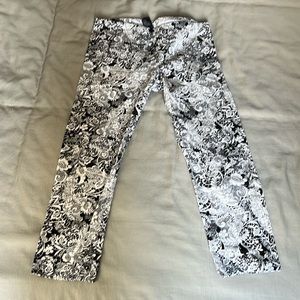 Hue Capri leggings LAST CALL